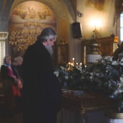 В Великую Субботу митрополит Евгений совершил Литургию Василия Великого в Вознесенском архиерейском подворье уральской столицы